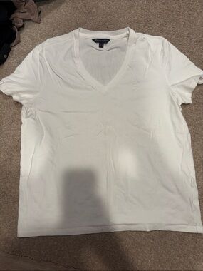 Brooks Brothers White V-Neck Short Sleeve Tee